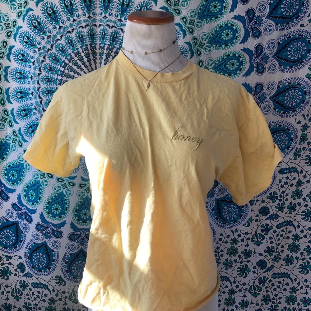Brandy Melville t-shirt